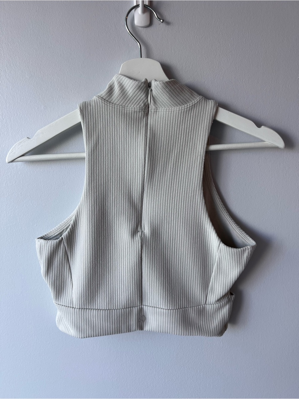 Lululemon Ribbed Softstreme Mockneck Cropped Tank Top Bone Women’s Small - Picture 10 of 14